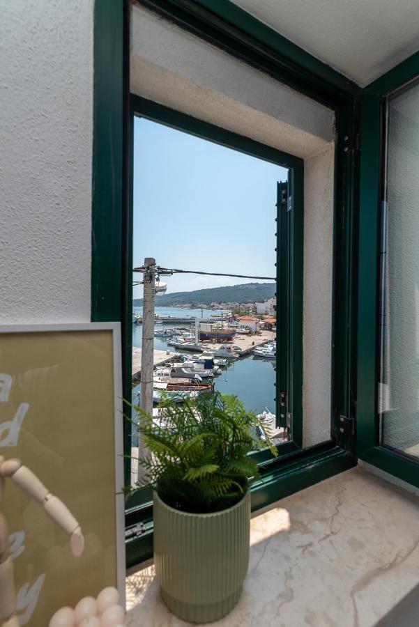 Beach Apartman Marela Slatine Eksteriør billede