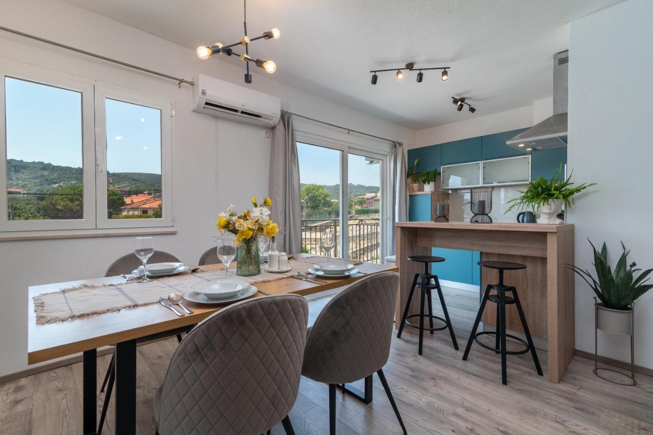 Beach Apartman Marela Slatine Eksteriør billede