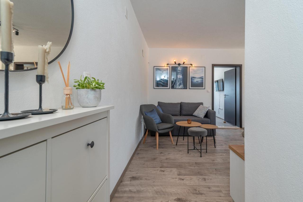 Beach Apartman Marela Slatine Eksteriør billede